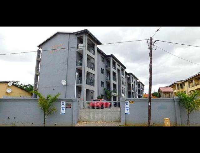 2 BEDROOM APARTMENT FOR SALE IN MONTCLAIR